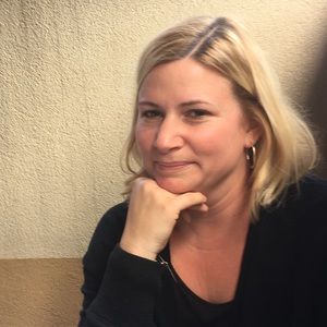 Meet your Posher, Elizabeth